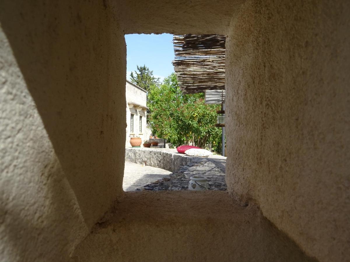 Trulli Di Zia Tata Guest House Locorotondo Exterior photo
