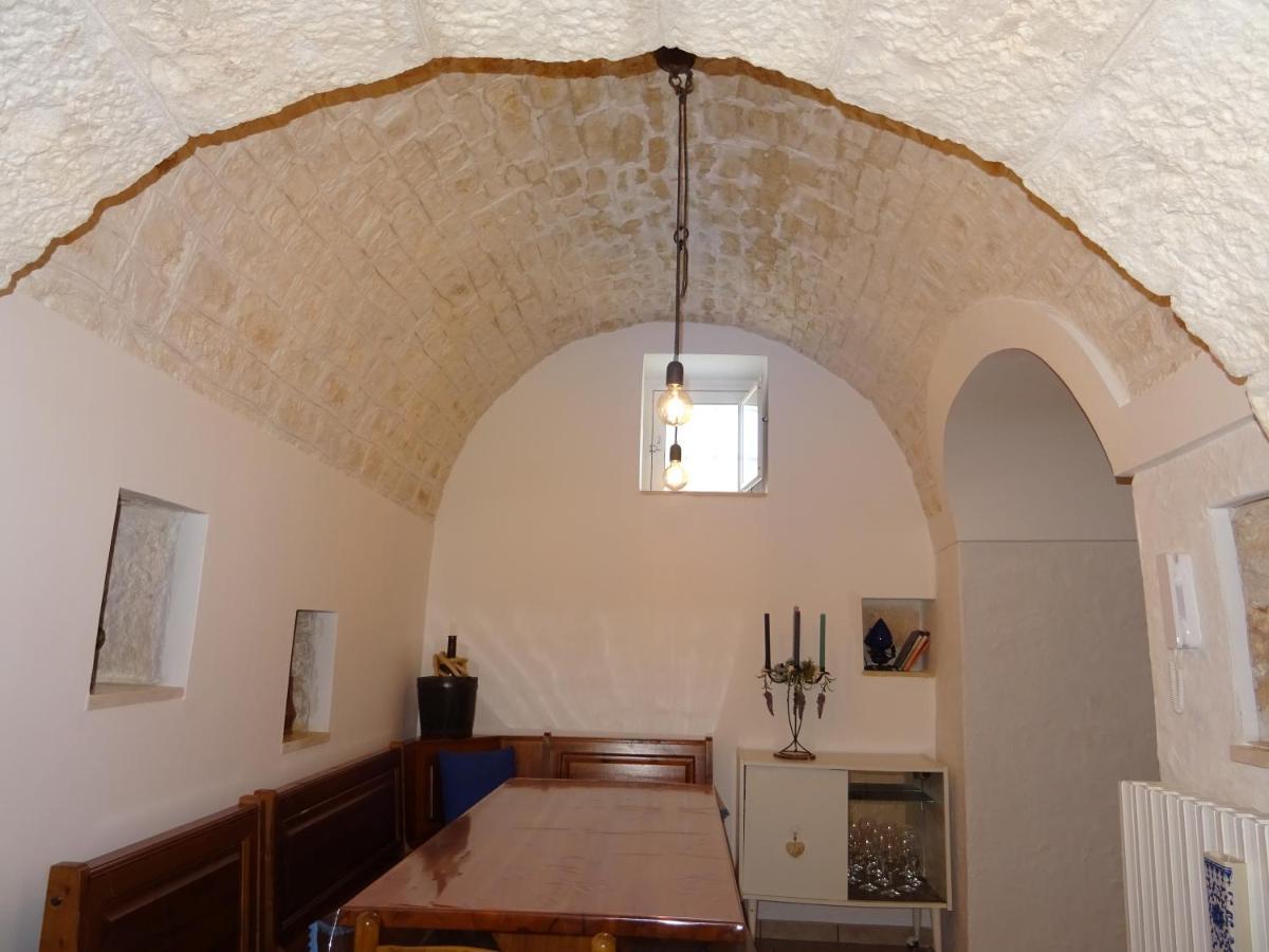 Trulli Di Zia Tata Guest House Locorotondo Exterior photo