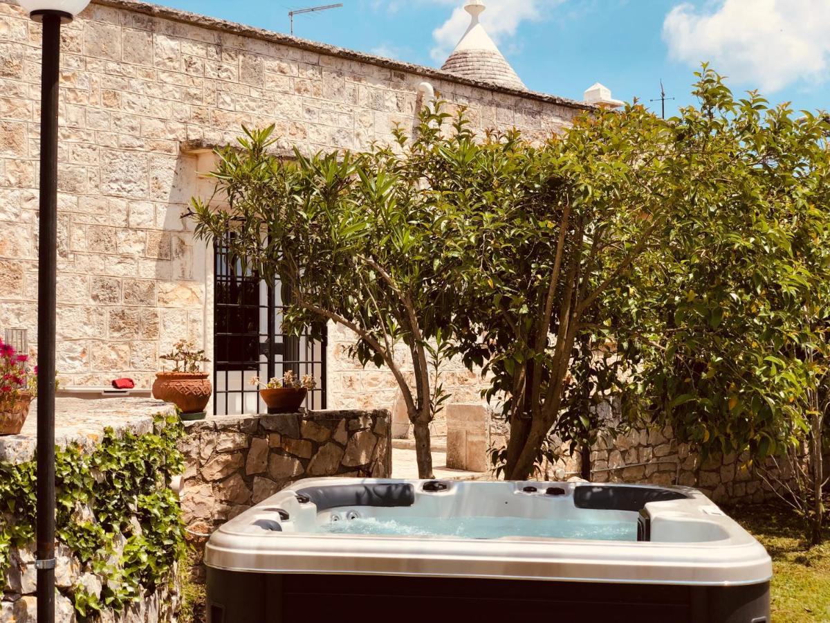 Trulli Di Zia Tata Guest House Locorotondo Exterior photo