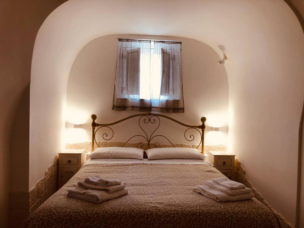 Trulli Di Zia Tata Guest House Locorotondo Exterior photo